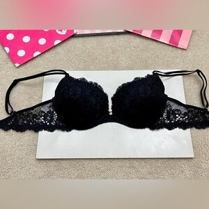 2008 Victoria’s Secret Very Sexy Black smooth lace Padded Push Up Demi Bra 34C